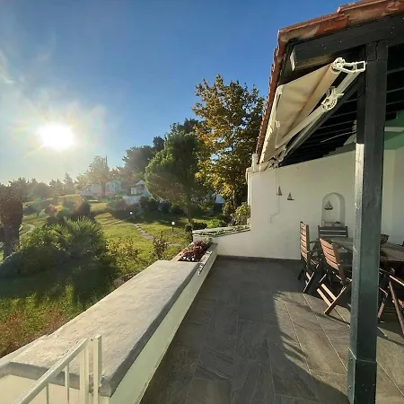 Elegant Maisonette In