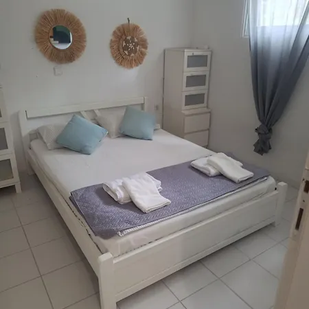 Dom wakacyjny Elegant Maisonette In