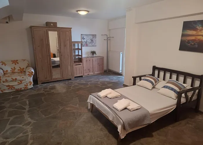 Elegant Maisonette In Pefkochori